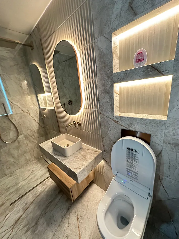 Wall-hung sanitaryware and contemporary tiling